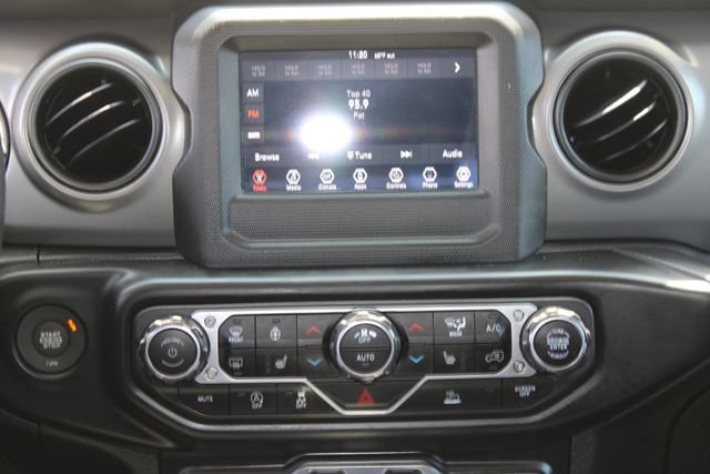 Used 2022 Jeep Gladiator Sport AWD/4WD image 18