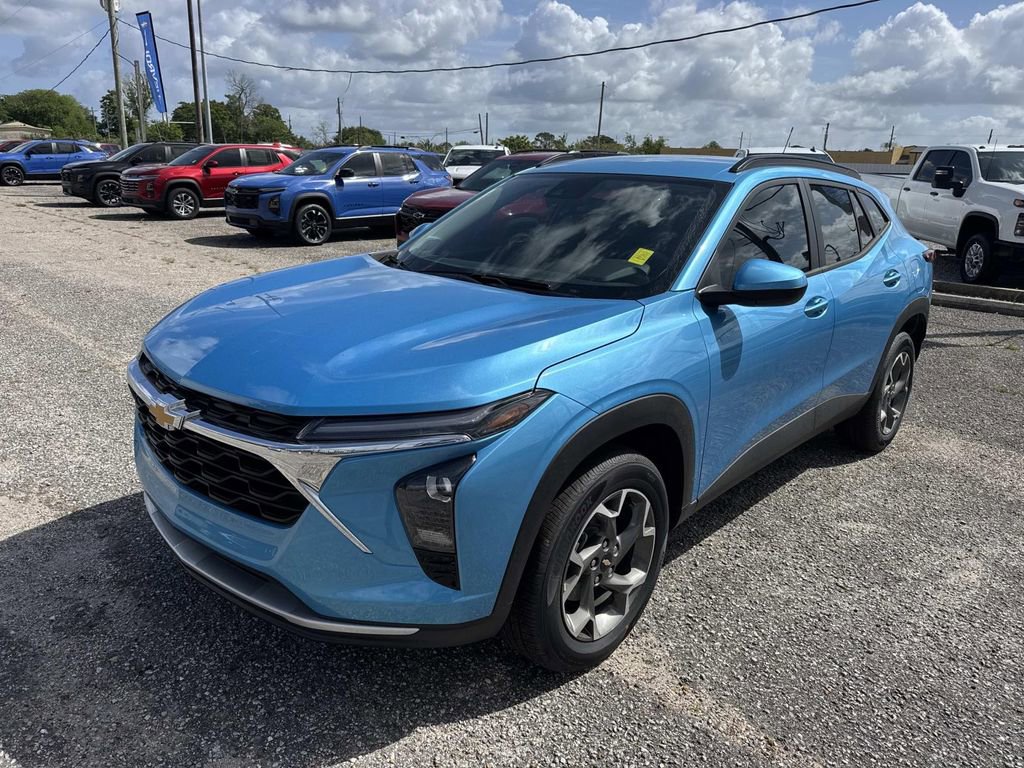 New 2026 Chevrolet Trax LT image 3