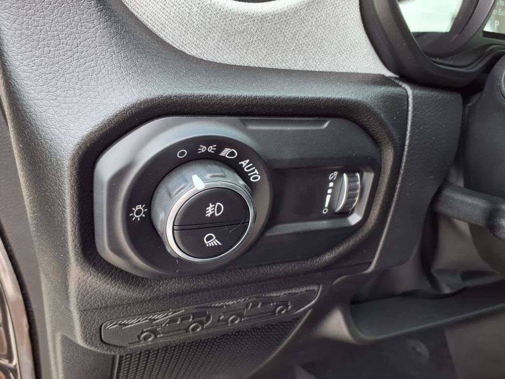 New 2025 Jeep Gladiator Sport image 11