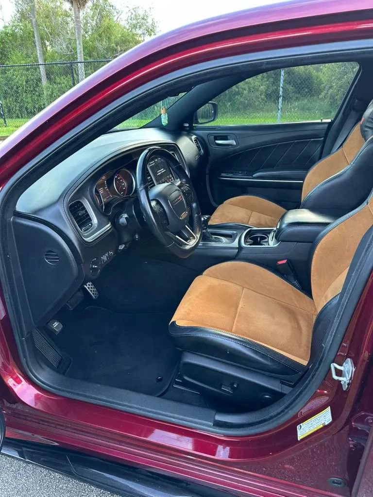 Used 2022 Dodge Charger Scat Pack RWD image 9