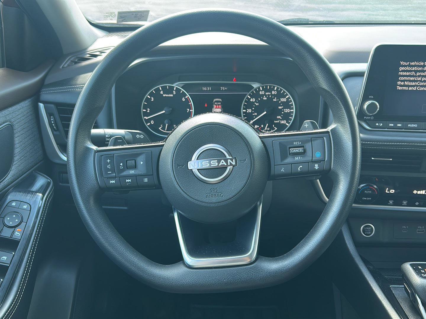 Used 2023 Nissan Rogue SV AWD/4WD image 20