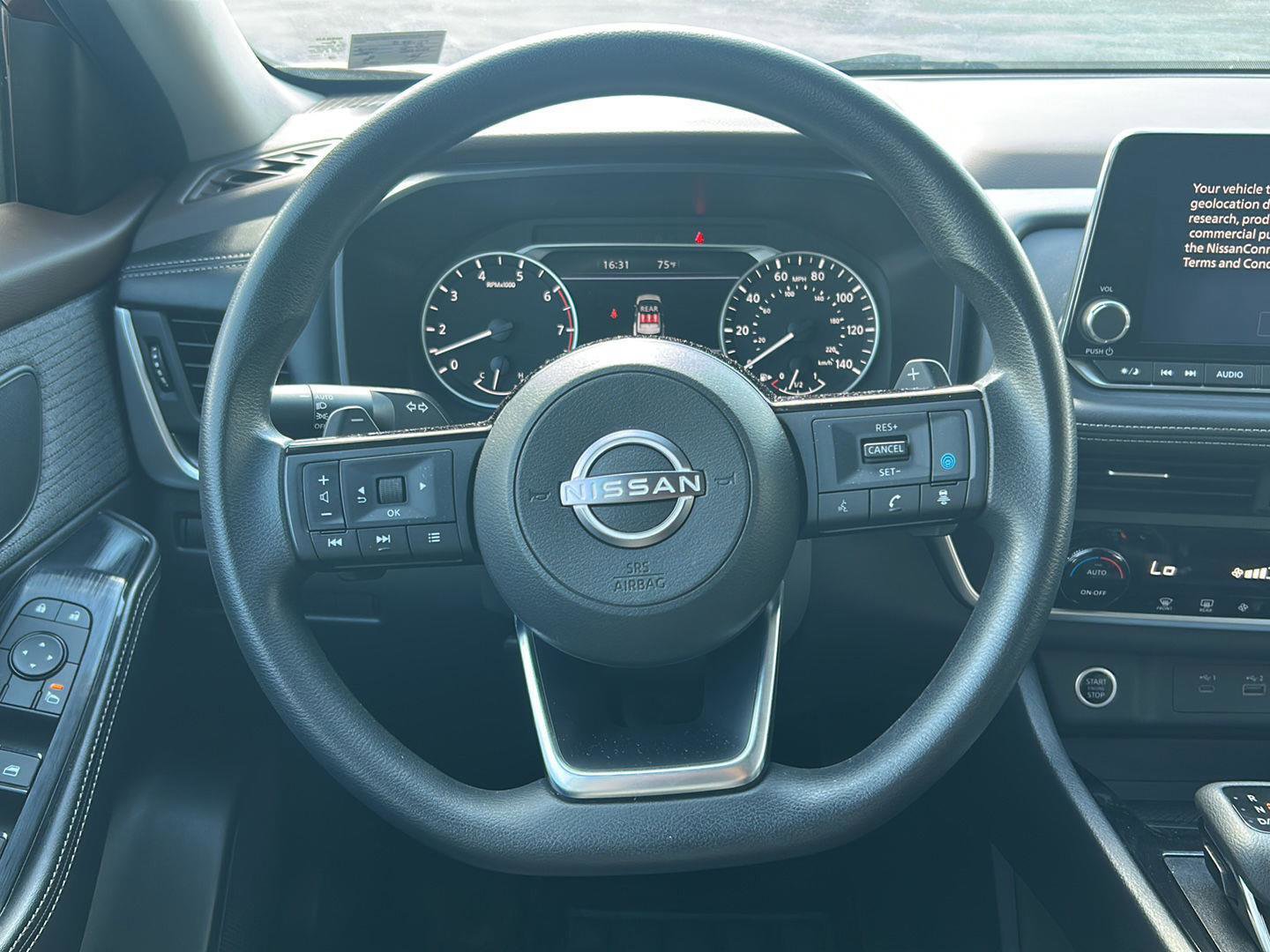 Used 2023 Nissan Rogue SV AWD/4WD image 20