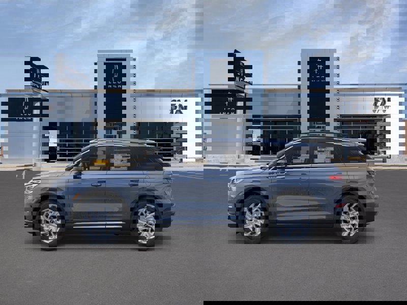 New 2026 Lincoln Corsair Premiere image 3