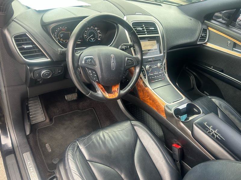 Used 2016 Lincoln MKX Select w/ Select Plus Package FWD image 8
