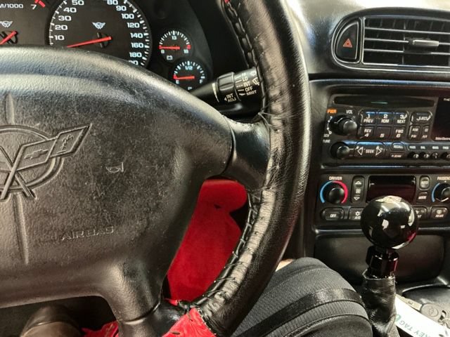 Used 2001 Chevrolet Corvette Convertible w/ Preferred Equipment Group2 RWD image 25