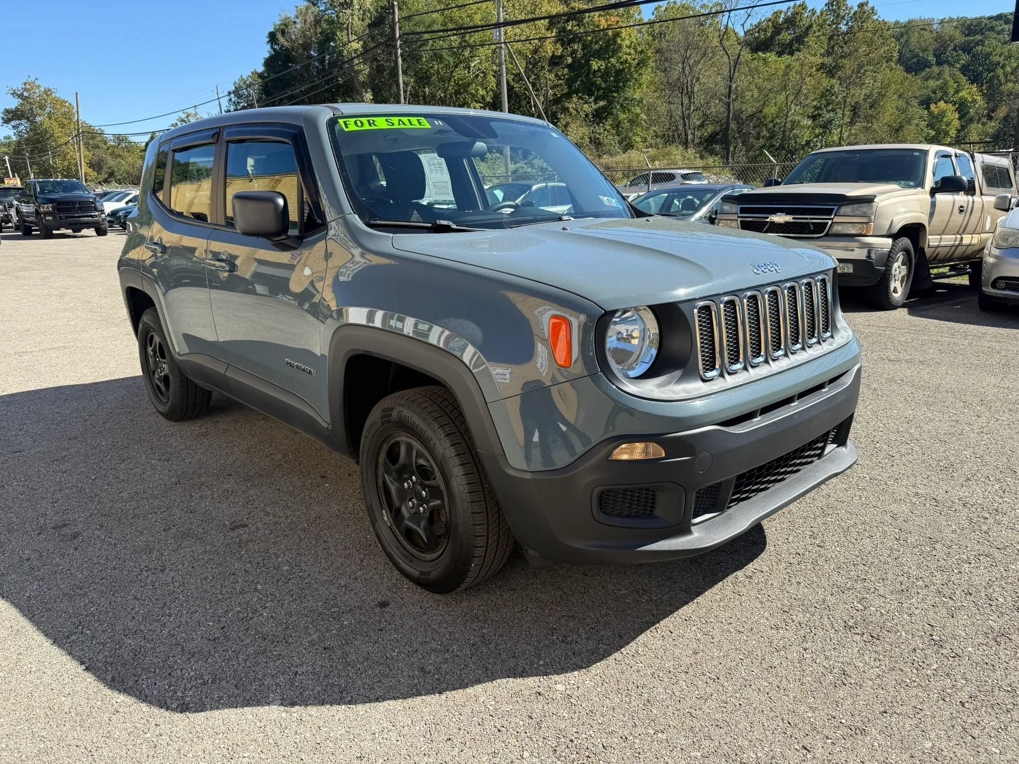 Used 2017 Jeep Renegade Sport w/ Power & Air Group AWD/4WD image 3