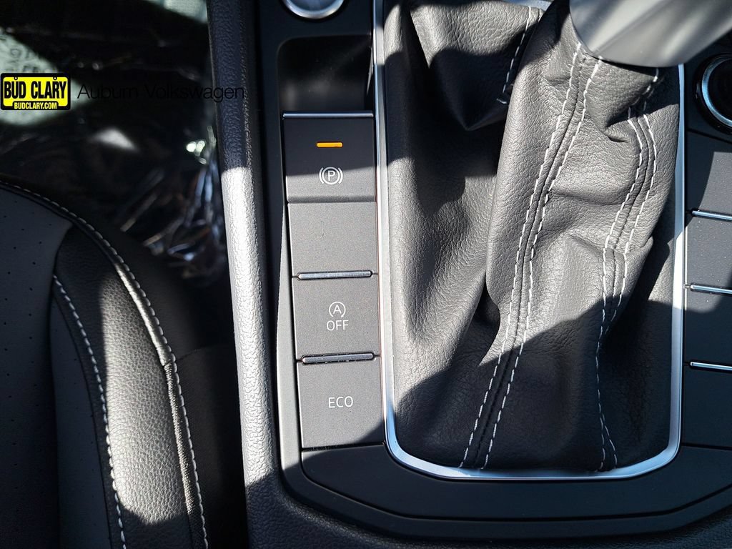 New 2026 Volkswagen Jetta SE FWD image 16