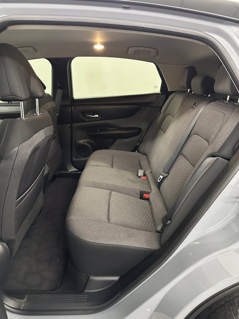 Used 2023 Nissan Ariya FWD image 27