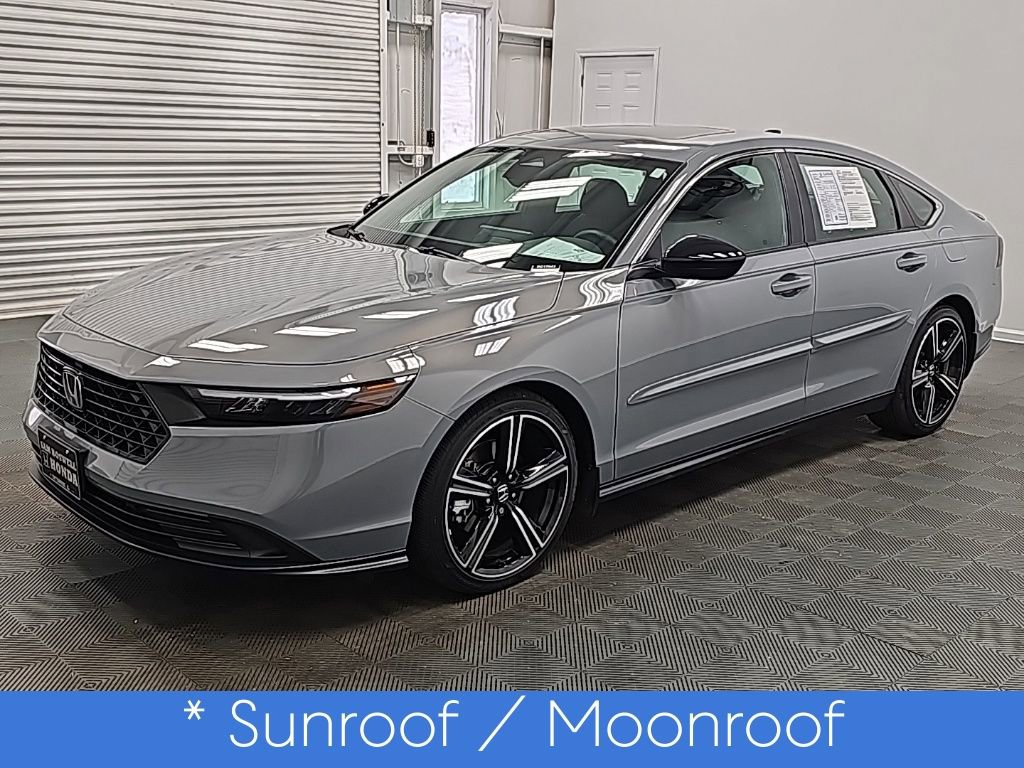 Used 2025 Honda Accord Sport image 5