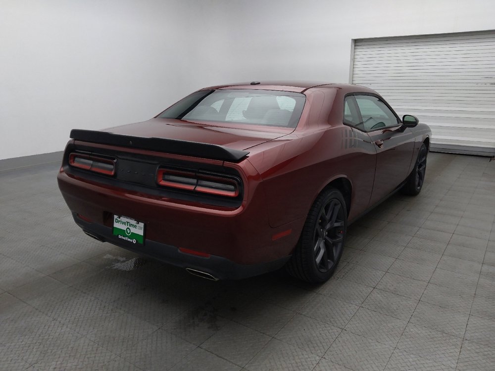 Used 2020 Dodge Challenger SXT w/ Blacktop Package RWD image 9