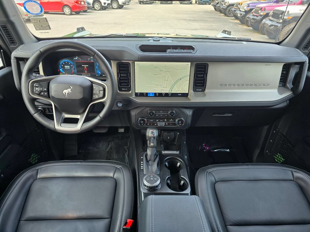 Used 2025 Ford Bronco Outer Banks AWD/4WD image 5