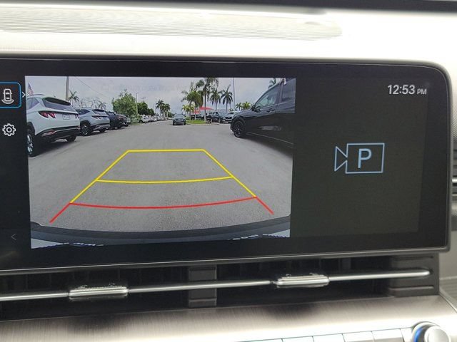 Certified 2025 Hyundai Kona Electric SEL FWD image 24