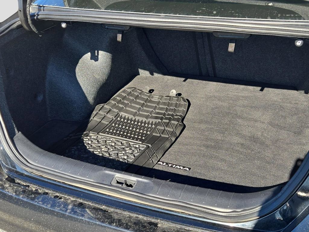 Used 2022 Nissan Altima 2.5 S image 11