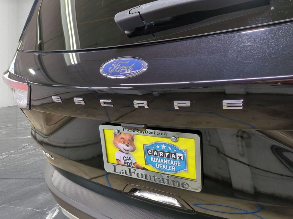 Used 2022 Ford Escape SEL image 10