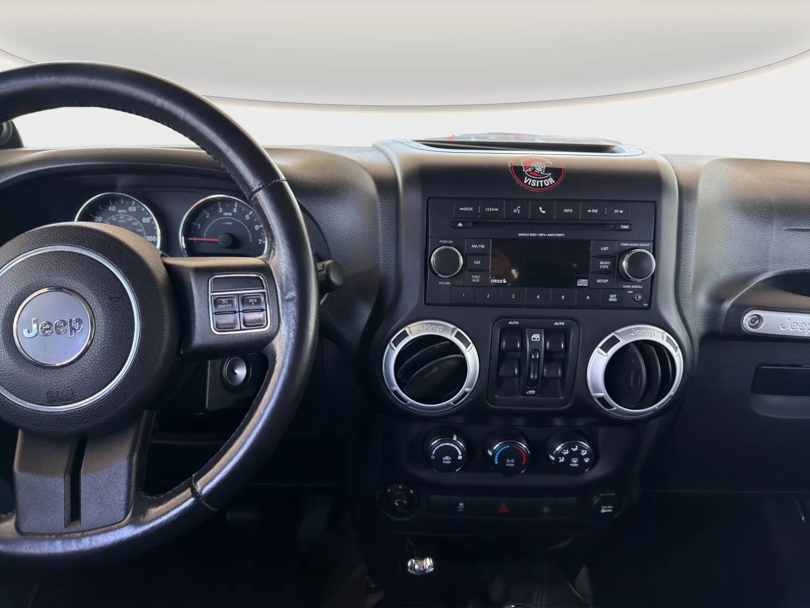 Used 2014 Jeep Wrangler Unlimited Sahara w/ Connectivity Group AWD/4WD image 15