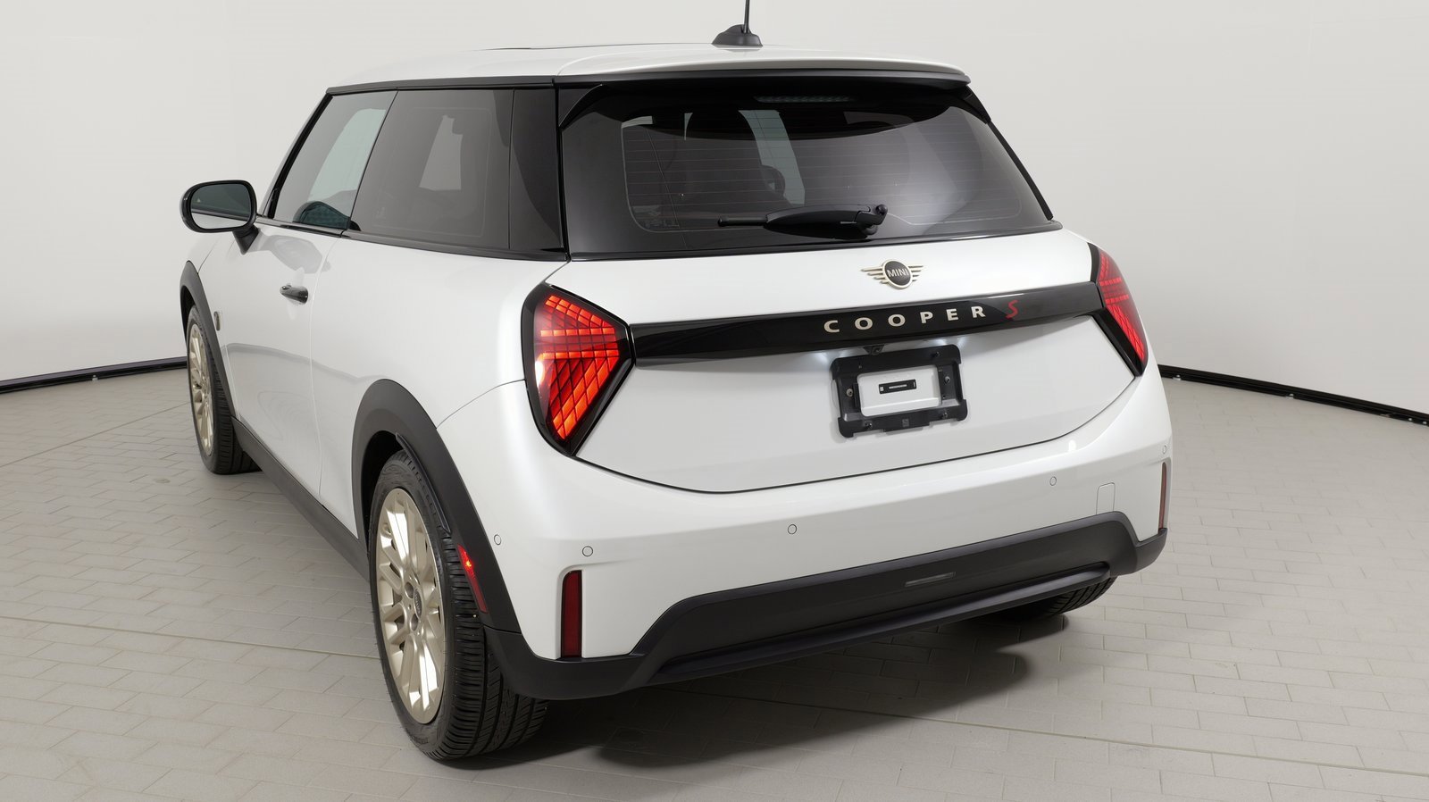 Used 2025 MINI Cooper S image 15