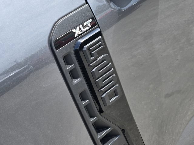 New 2026 Ford F250 XLT w/ XLT Premium Package AWD/4WD image 7