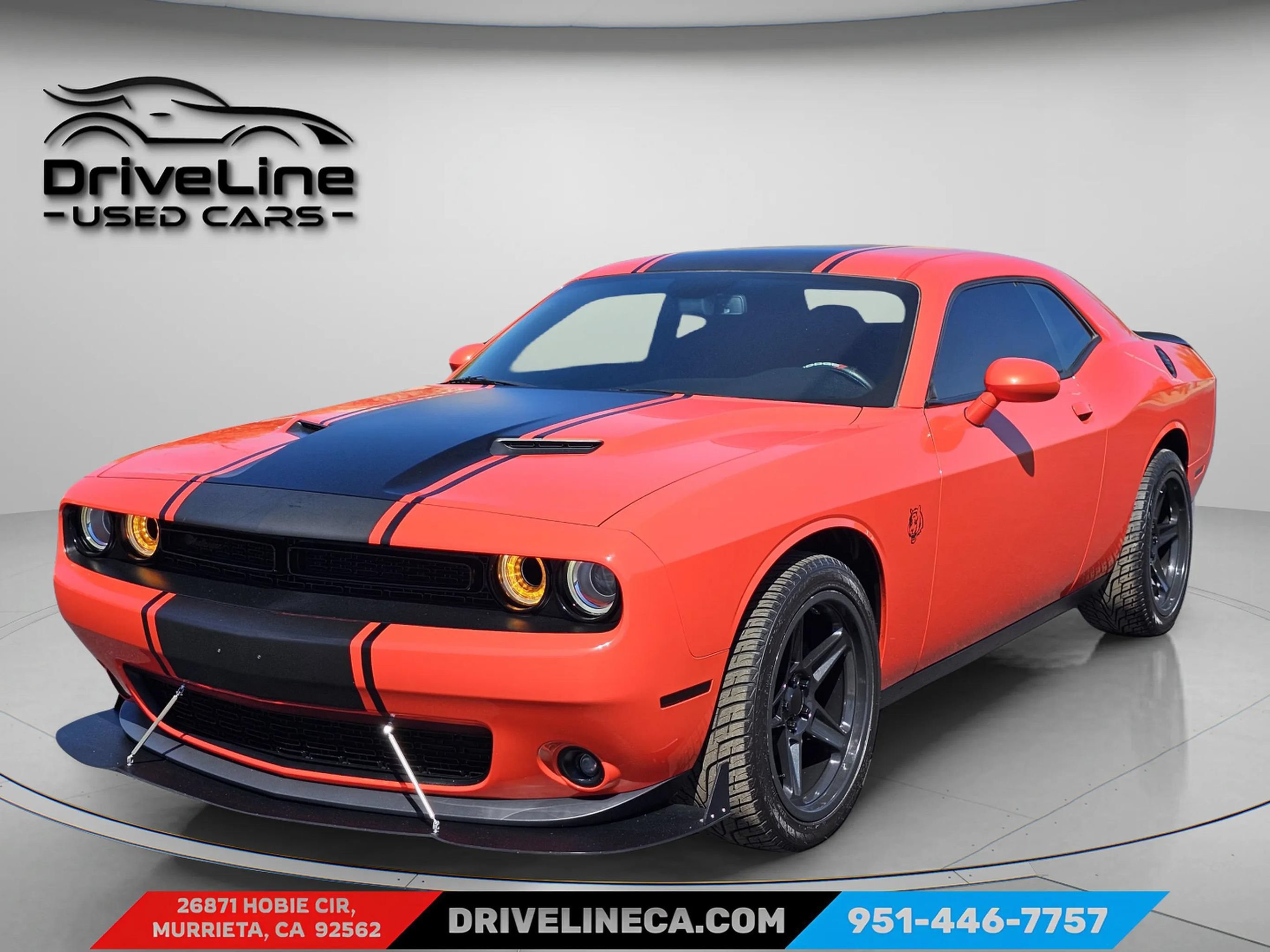 Used 2019 Dodge Challenger SXT w/ Blacktop Package RWD image 5