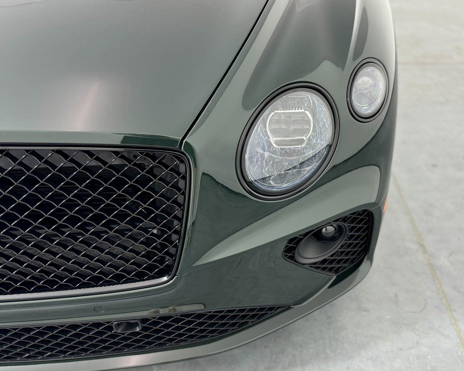 Used 2024 Bentley Continental GT V8 AWD/4WD image 45