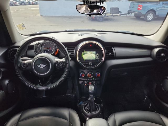 Used 2017 MINI Cooper 4-Door Hardtop image 23