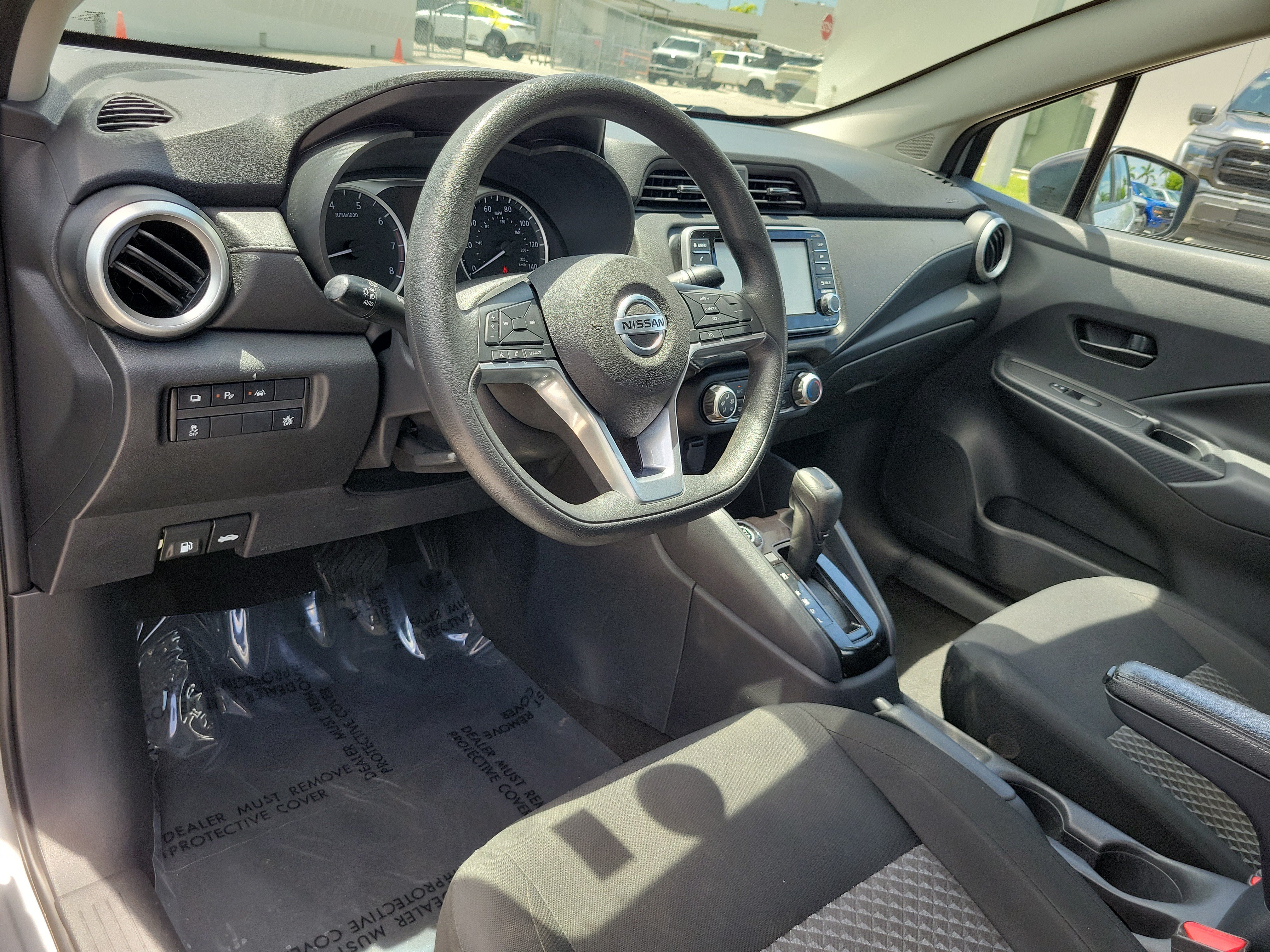 Used 2021 Nissan Versa S FWD image 8