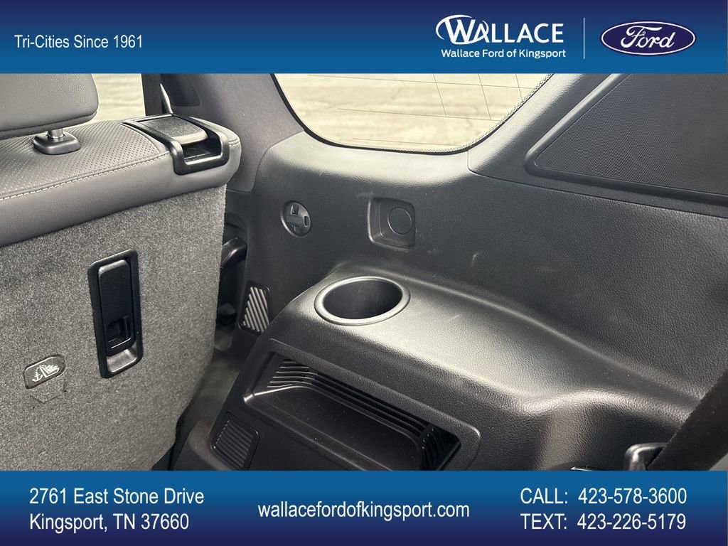 Used 2022 Lexus GX 460 Premium w/ Accessory Package image 33