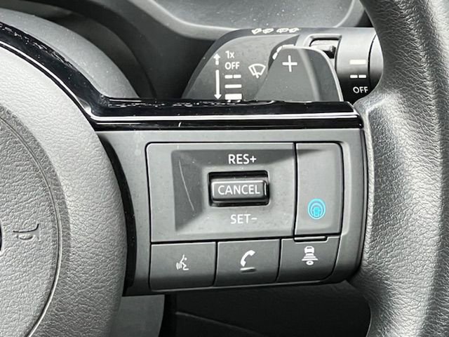 Used 2022 Nissan Rogue SV image 28