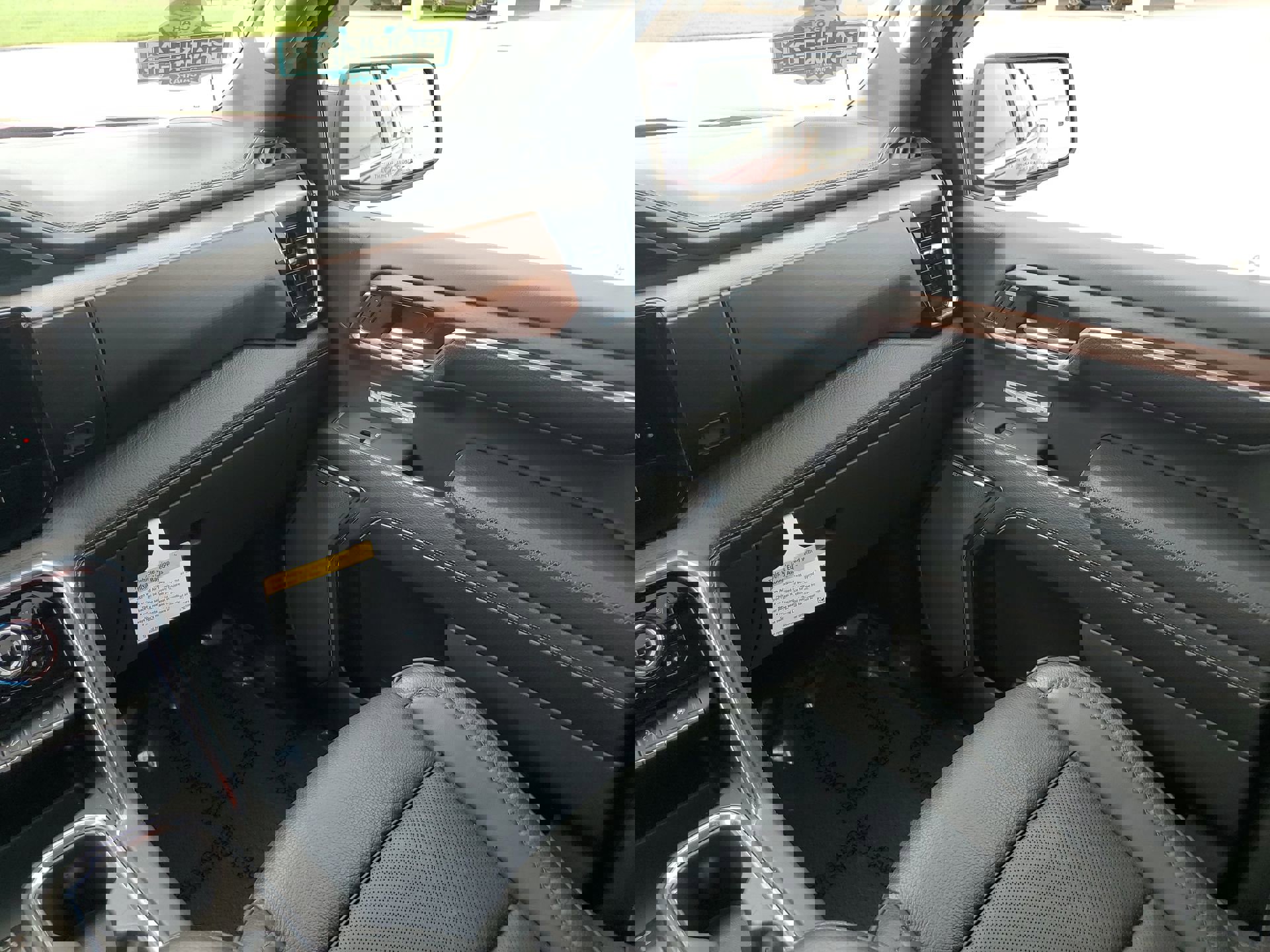 Certified 2024 GMC Sierra 1500 Denali w/ Denali Reserve Package image 11