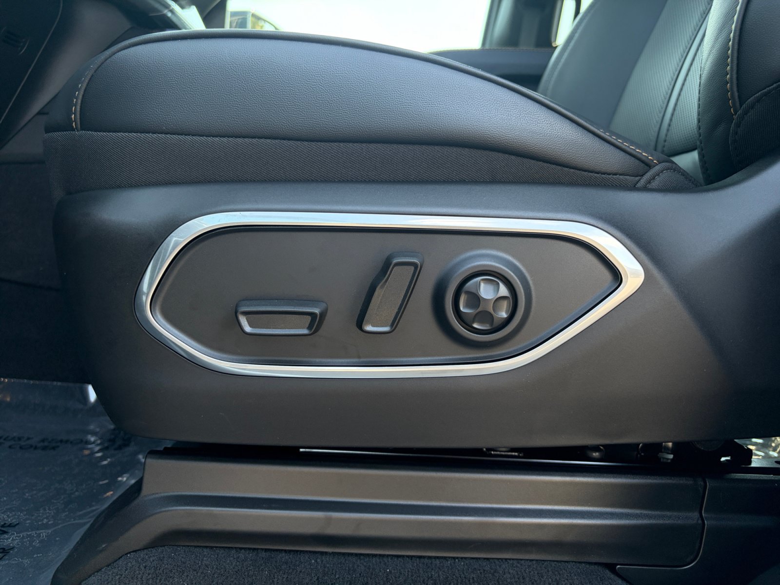 New 2026 Jeep Grand Wagoneer 4WD image 18