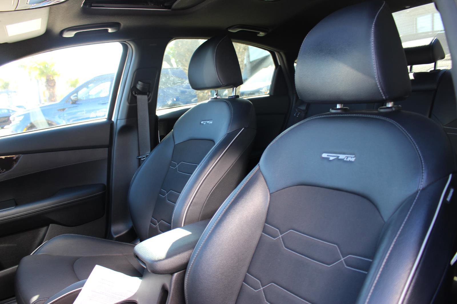 Certified 2021 Kia Forte GT-Line w/ GT-Line Premium Package image 17