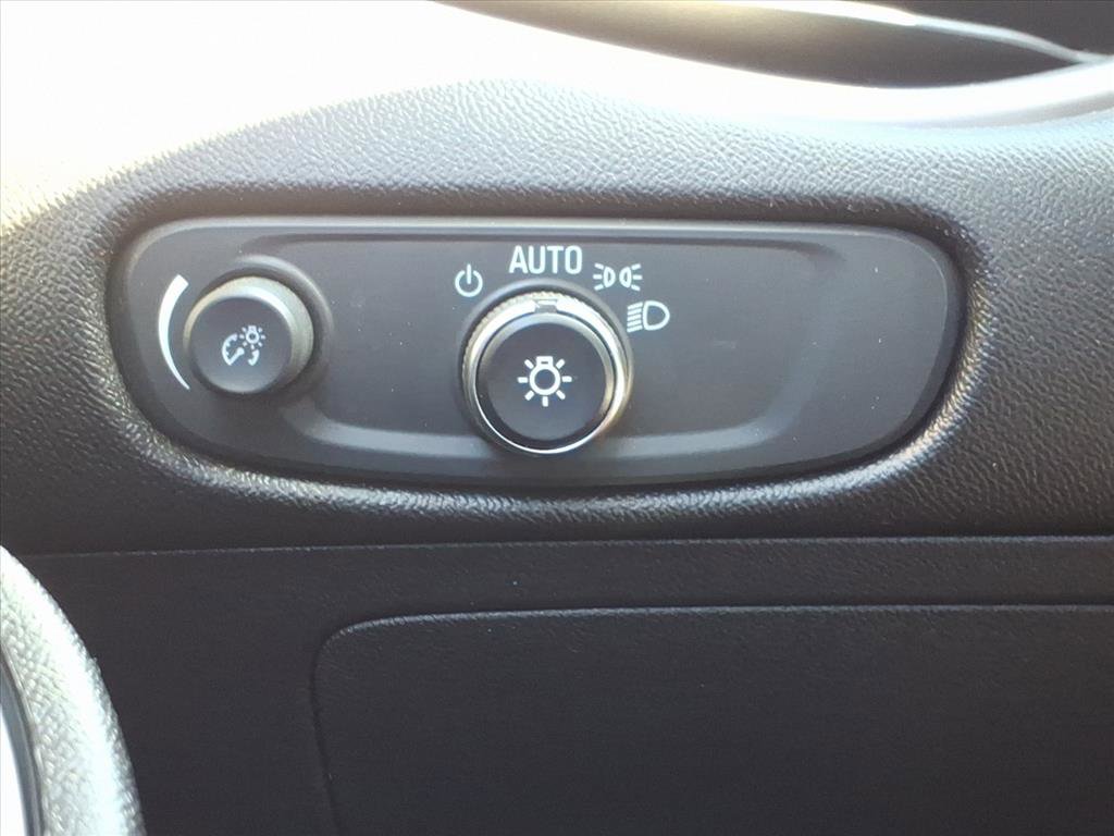 Used 2024 Chevrolet Malibu LT image 18