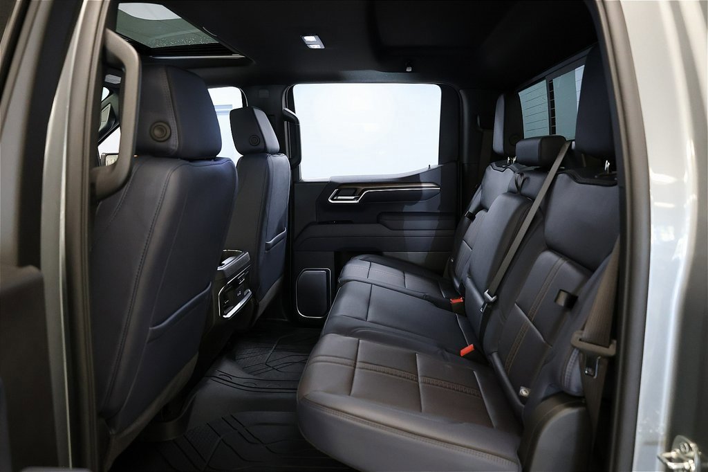 New 2026 Chevrolet Silverado 1500 High Country image 9