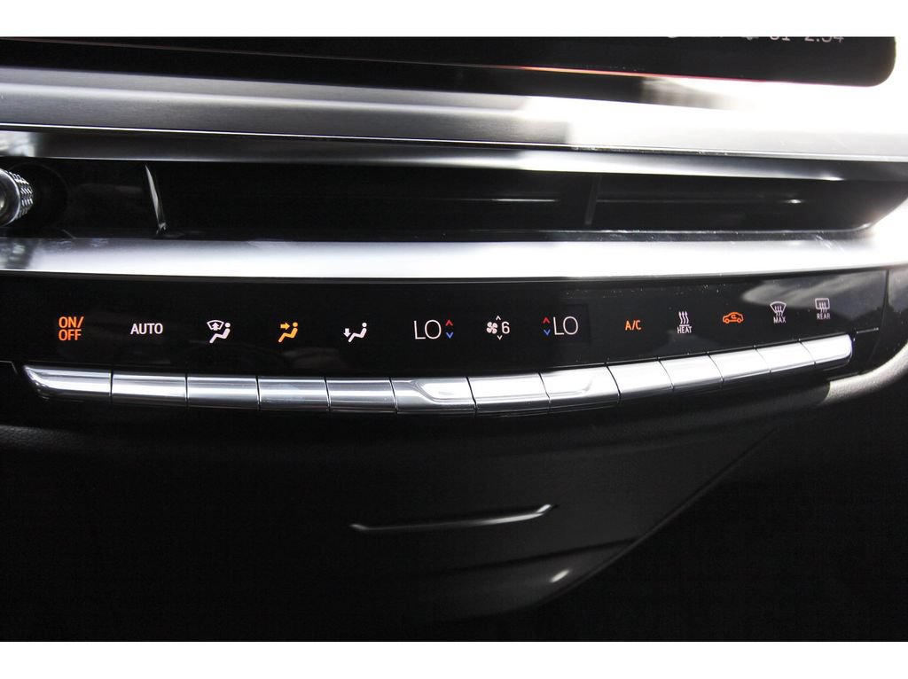 New 2027 Cadillac Lyriq Luxury AWD/4WD image 19