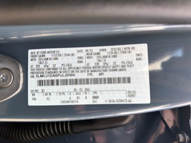 Certified 2023 Lincoln Corsair AWD image 34