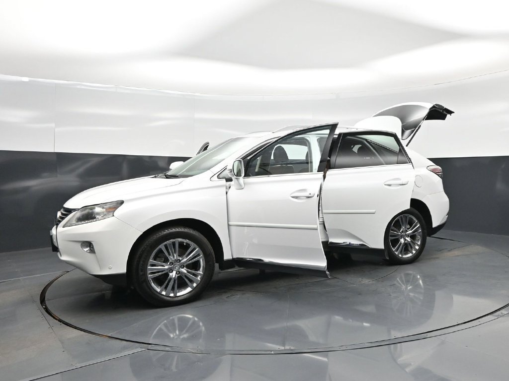 Used 2015 Lexus RX 450h AWD image 30