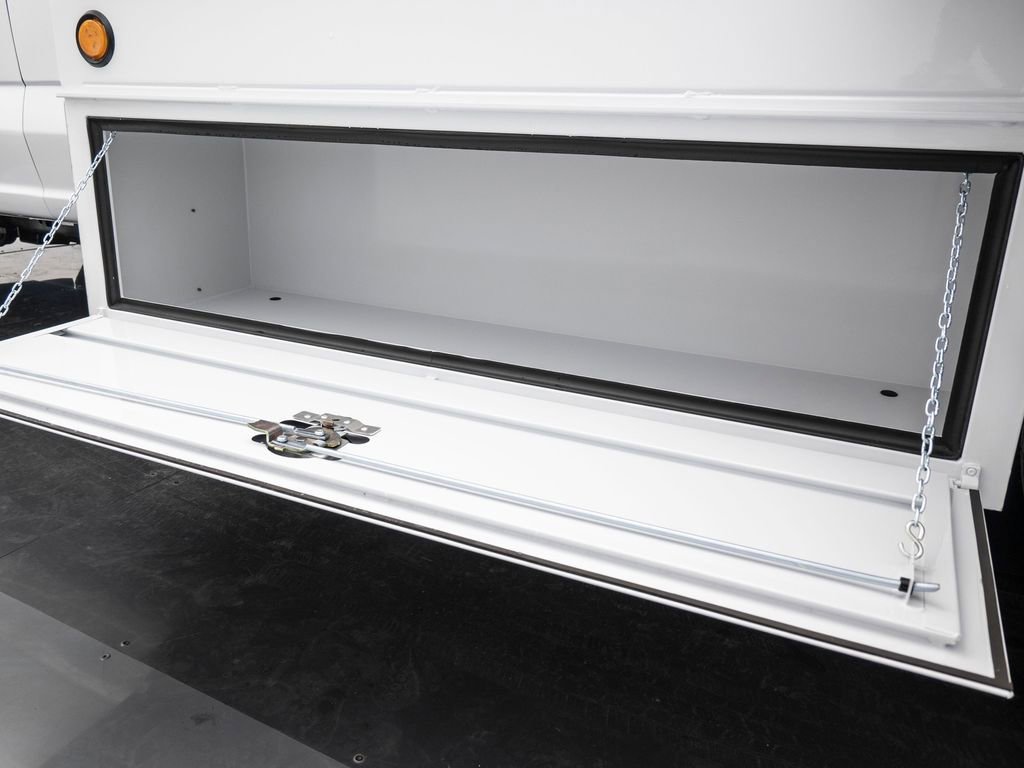 New 2024 Ford F350 XL w/ XL Chrome Package image 18