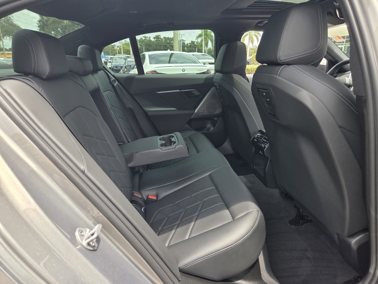 Used 2026 BMW 530i w/ M Sport Package RWD image 16
