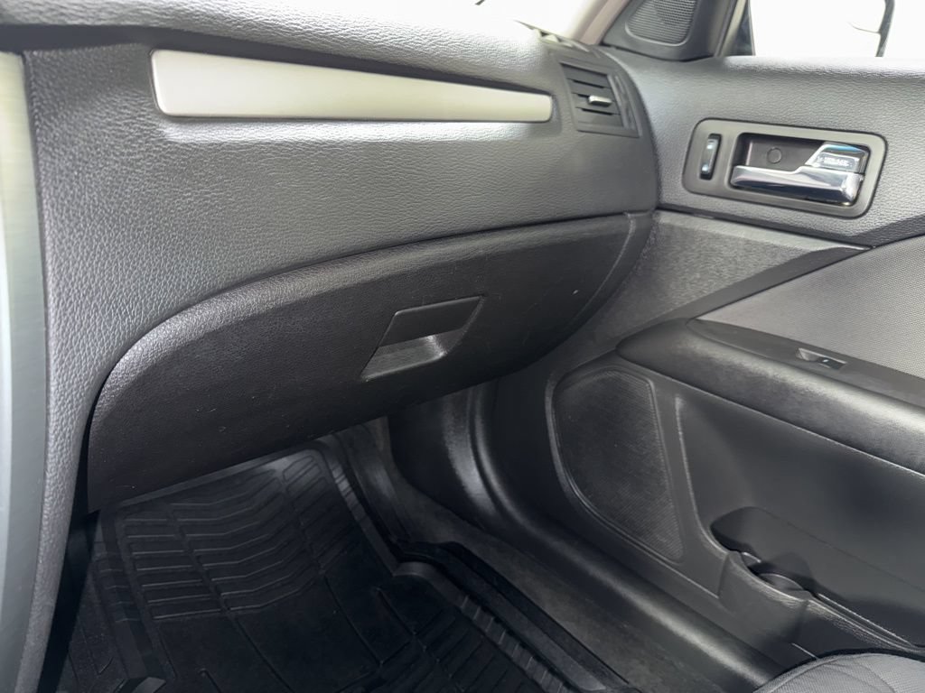 Used 2012 Ford Fusion SE FWD image 30