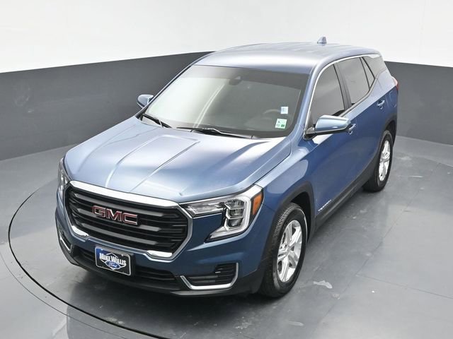 Used 2024 GMC Terrain SLE image 11