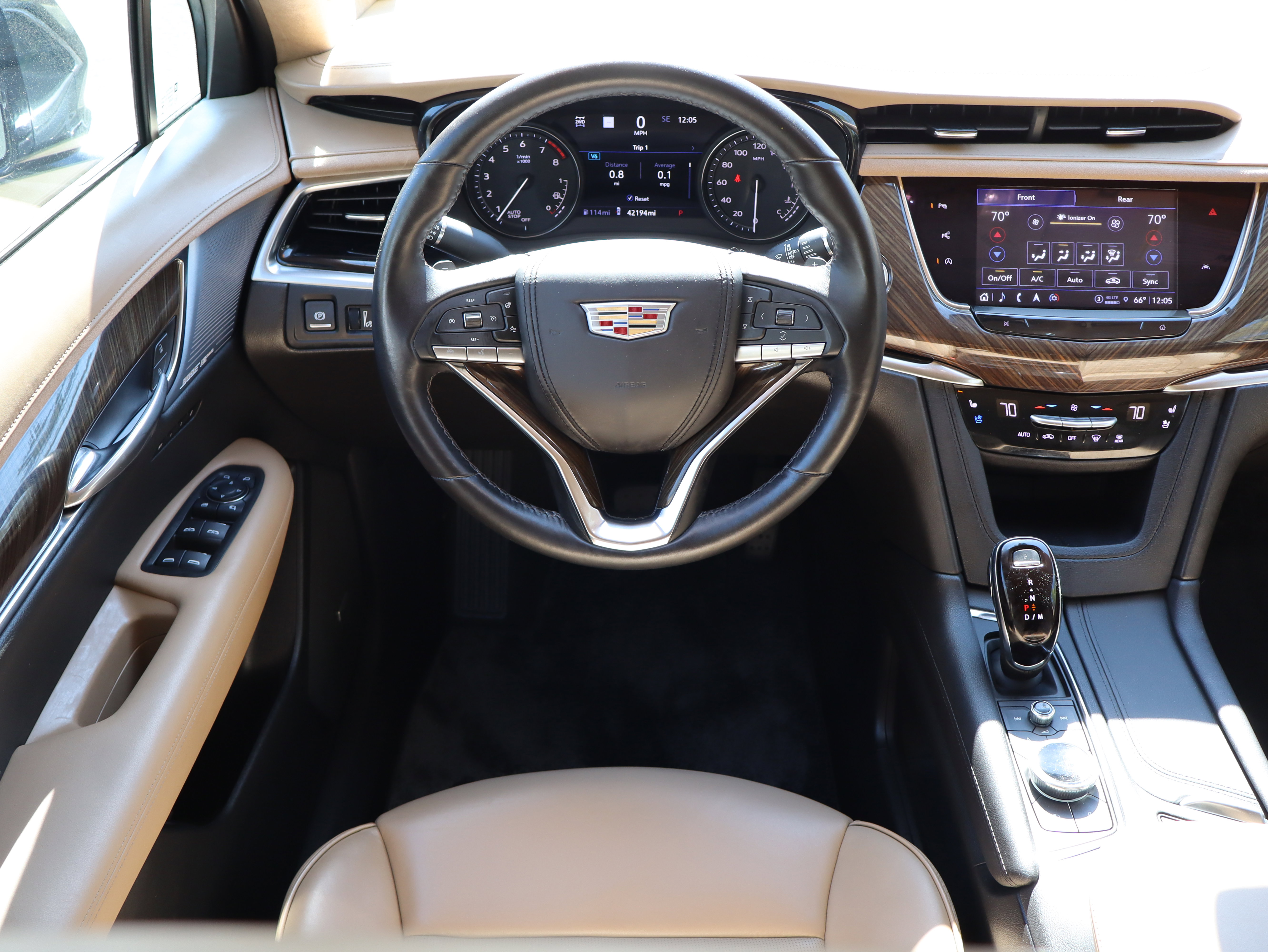 Used 2023 Cadillac XT6 Premium Luxury w/ Platinum Package image 18