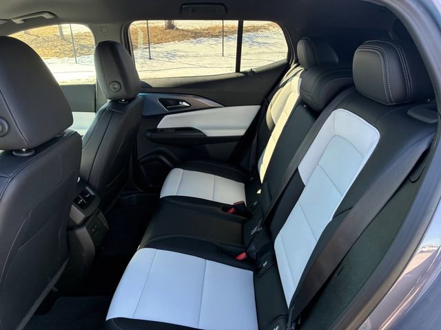 New 2026 Chevrolet Equinox EV LT w/ Convenience Package II image 17