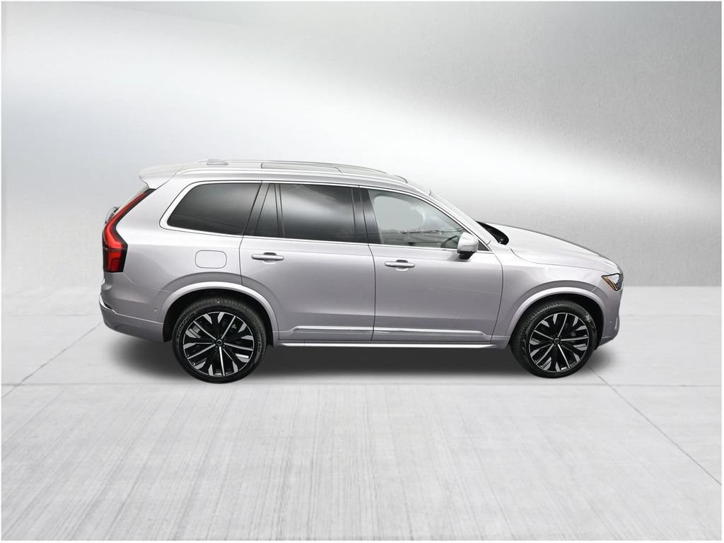 New 2026 Volvo XC90 B6 Plus w/ Protection Package Premier AWD/4WD image 18