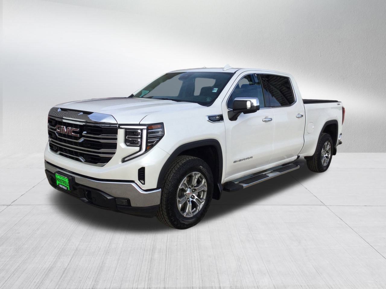Used 2024 GMC Sierra 1500 SLT w/ X31 Off-Road Package AWD/4WD image 2