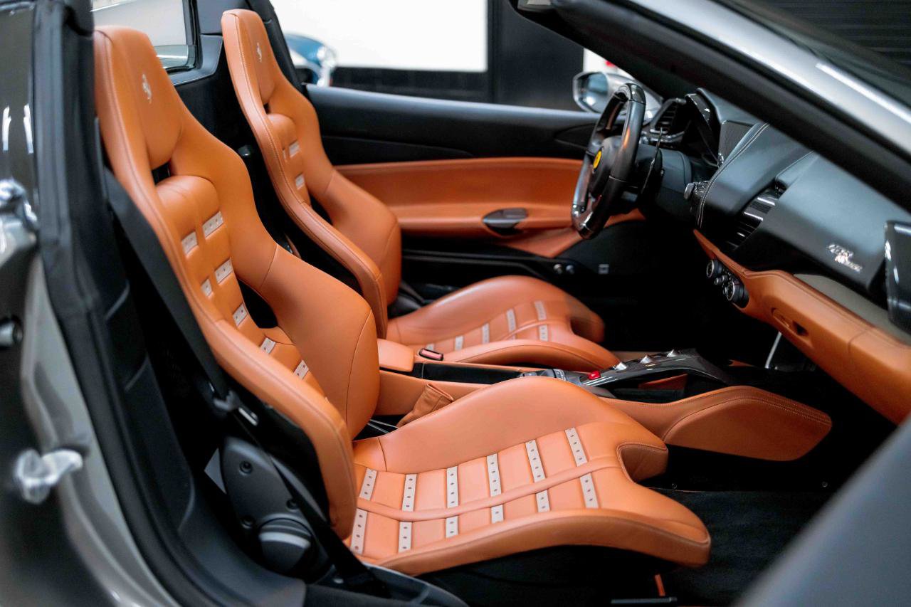 Used 2018 Ferrari 488 Spider image 55