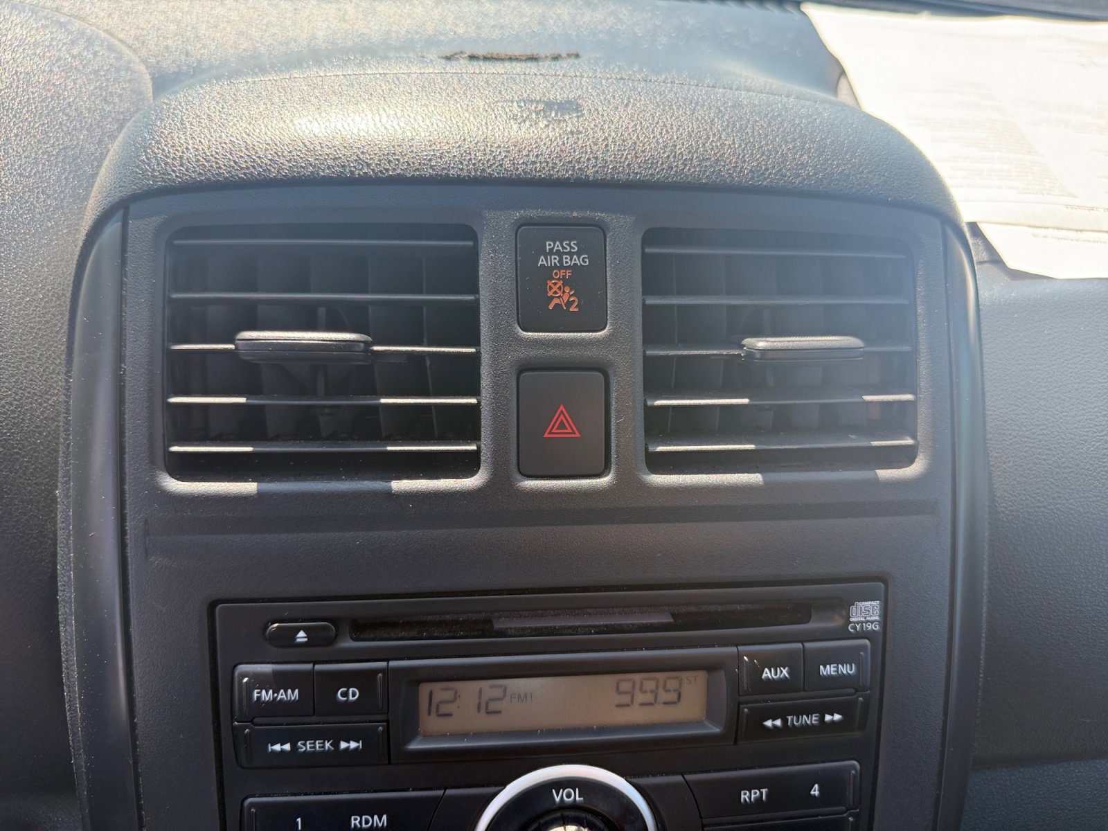 Used 2014 Nissan Versa S Plus image 21