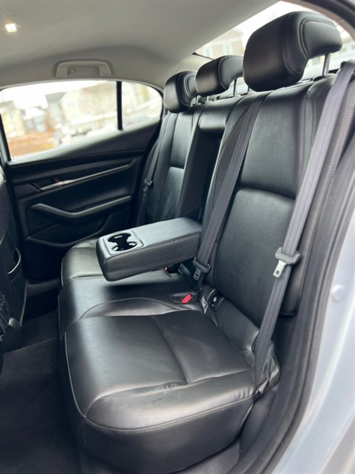 Used 2020 MAZDA MAZDA3 Sedan w/ Select Package image 28