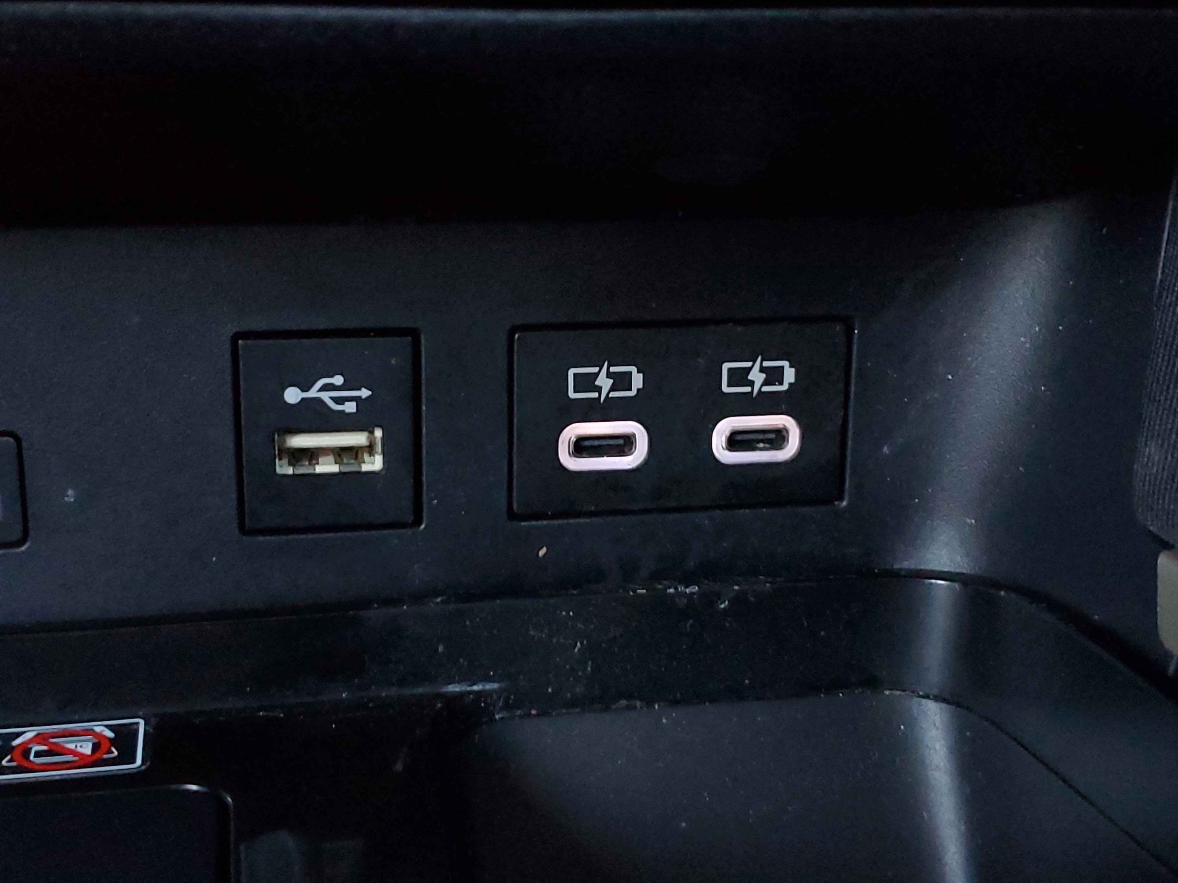 Certified 2025 Toyota Camry Hybrid image 26