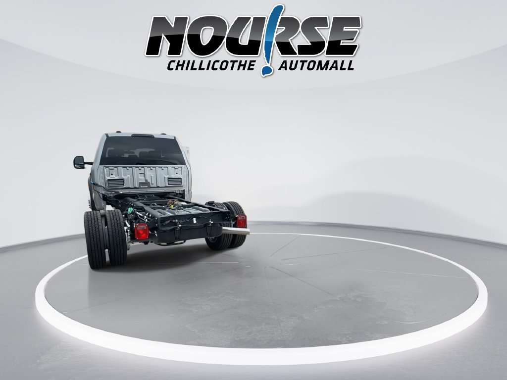 New 2027 Ford F550 4x4 Crew Cab image 7