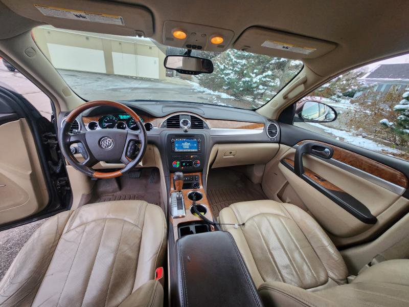 Used 2009 Buick Enclave CXL w/ Entertainment Package #3 image 34