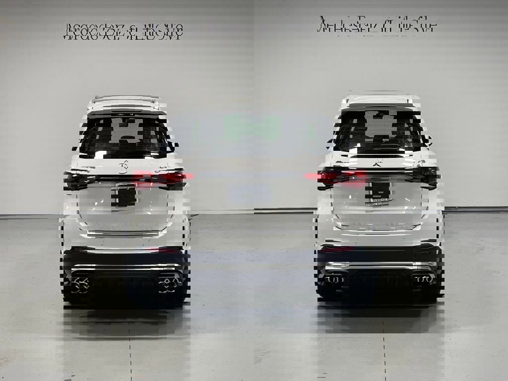 Used 2025 Mercedes-Benz GLC 43 AMG 4MATIC image 4